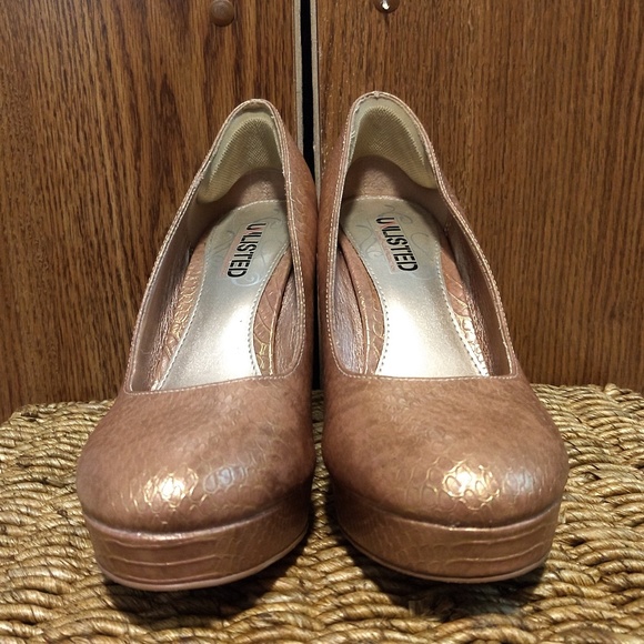 Gold platform heels - Picture 5 of 8